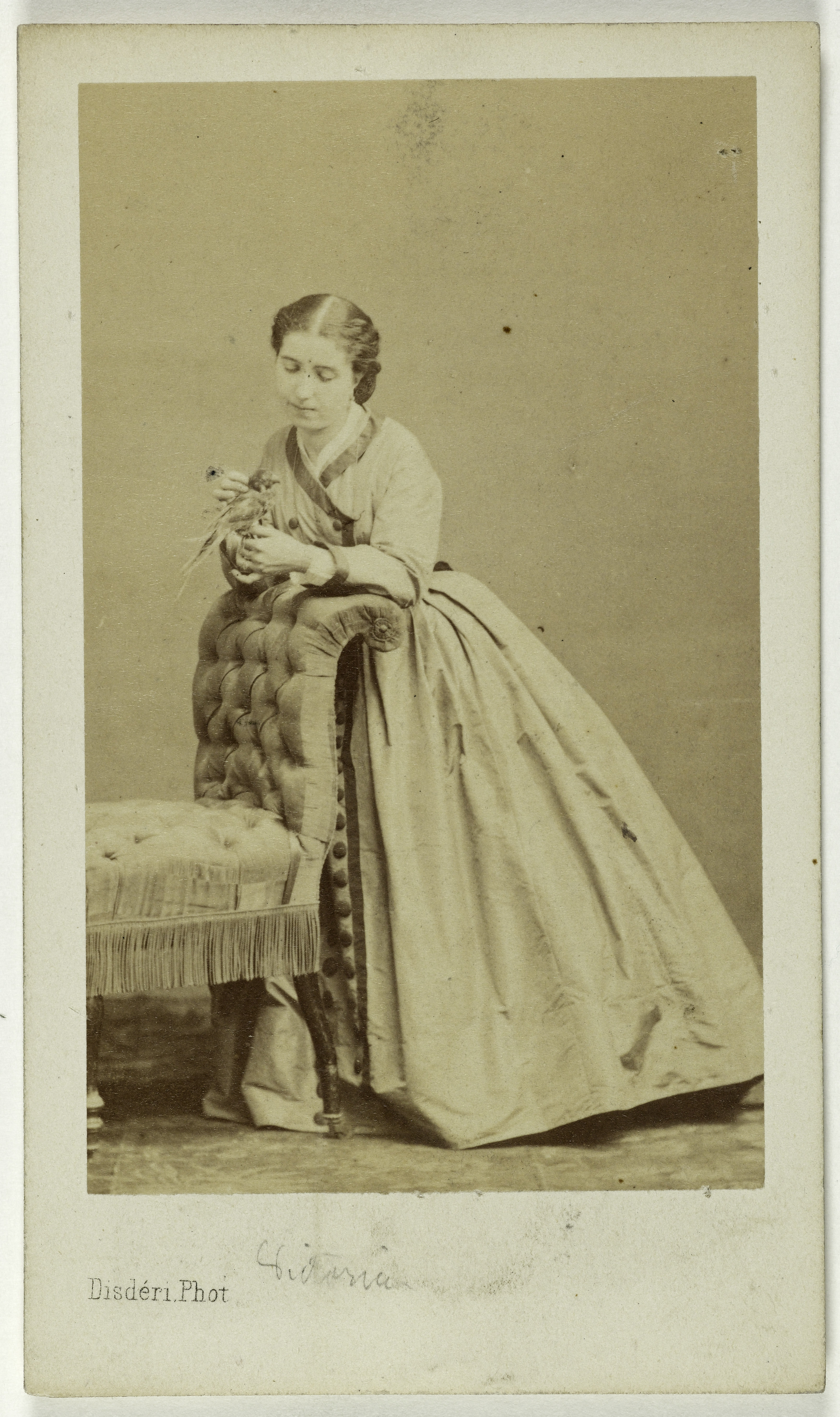 André-Adolphe-Eugène Disdéri, Portrait de Lafontaine Victoria, (née Valous), (1841-1918), (actrice)