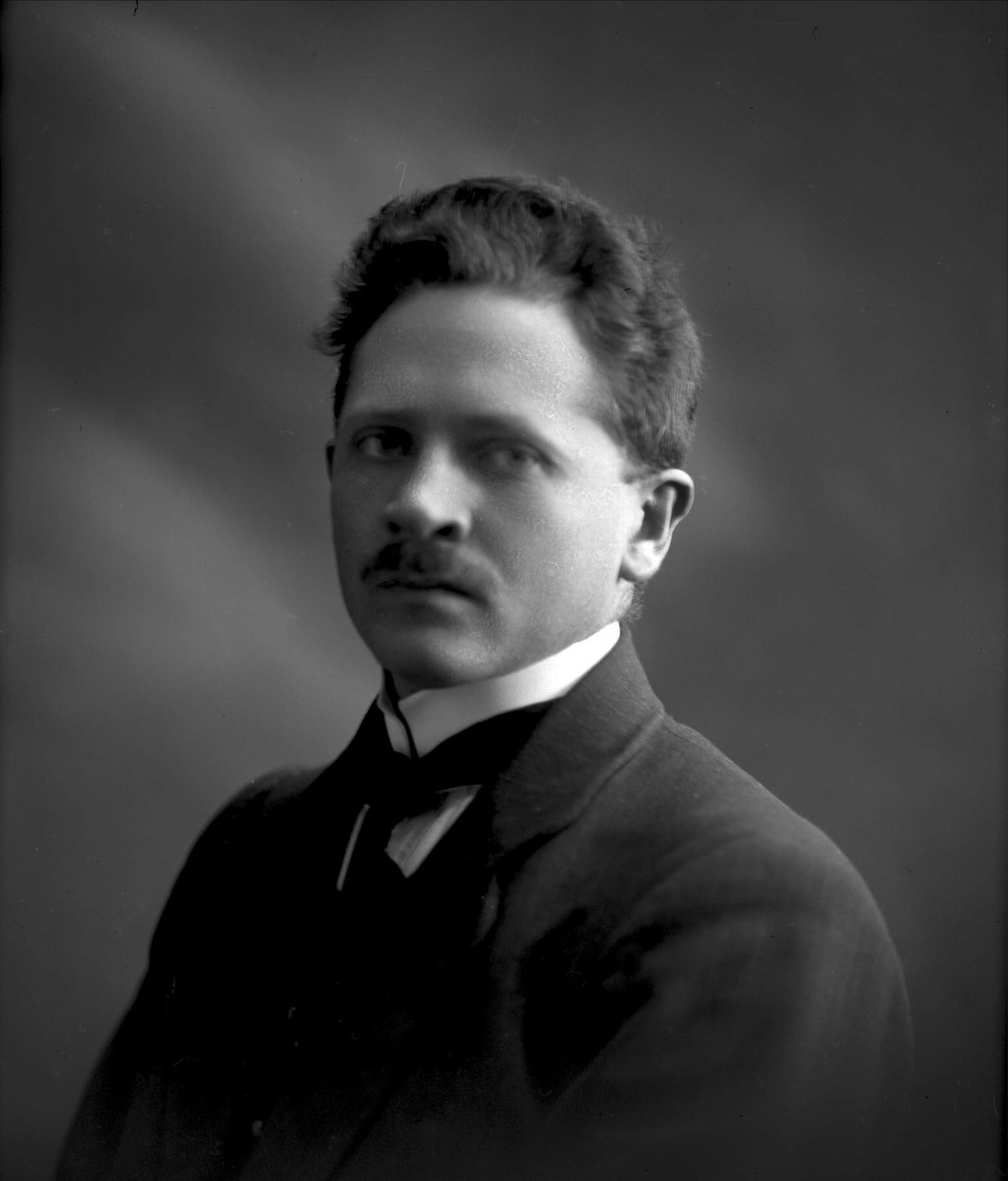 Gustav Borgen, NFB.36648