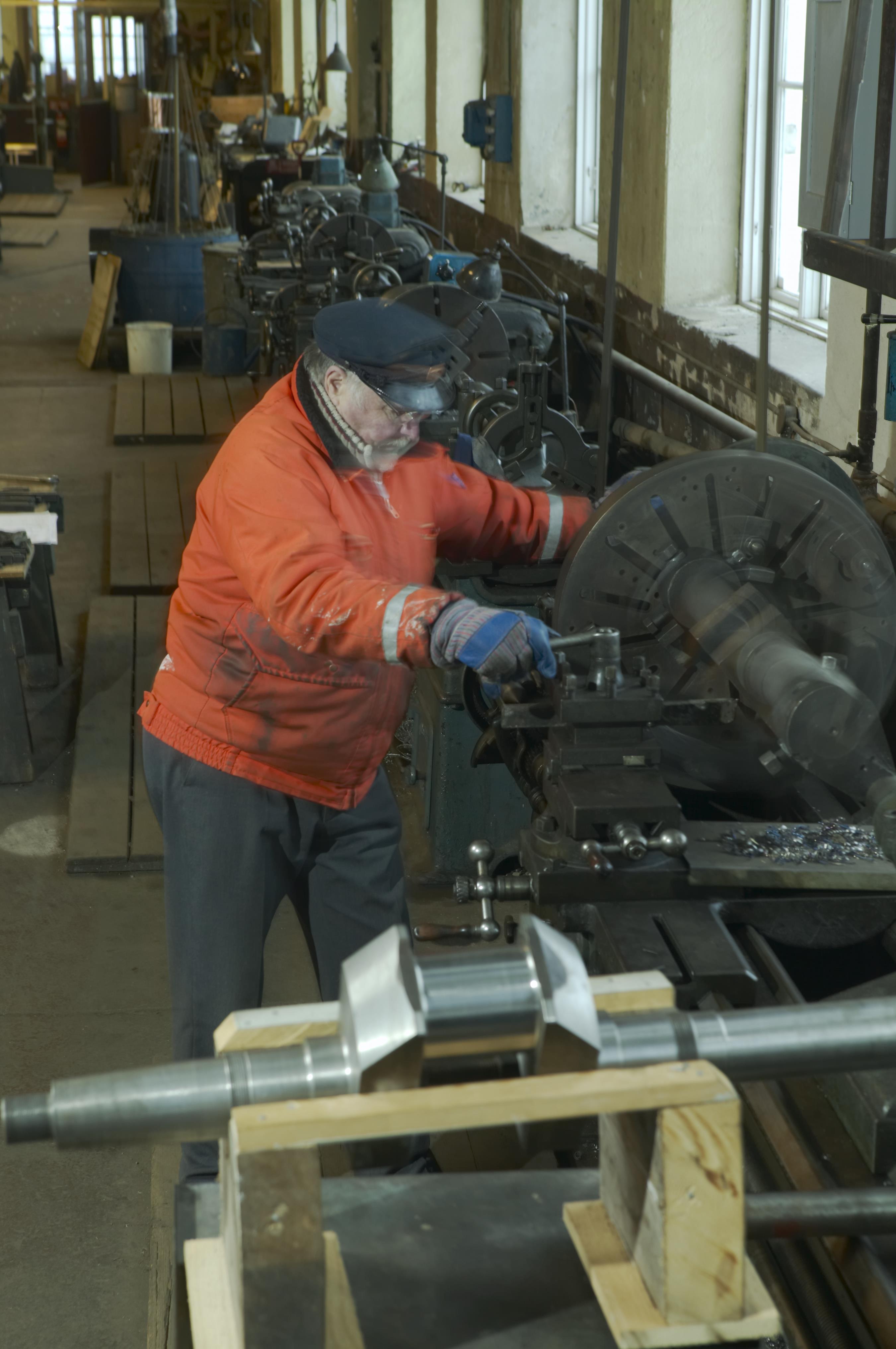 Bengt A Lundberg, Pythagoras motorfabrik