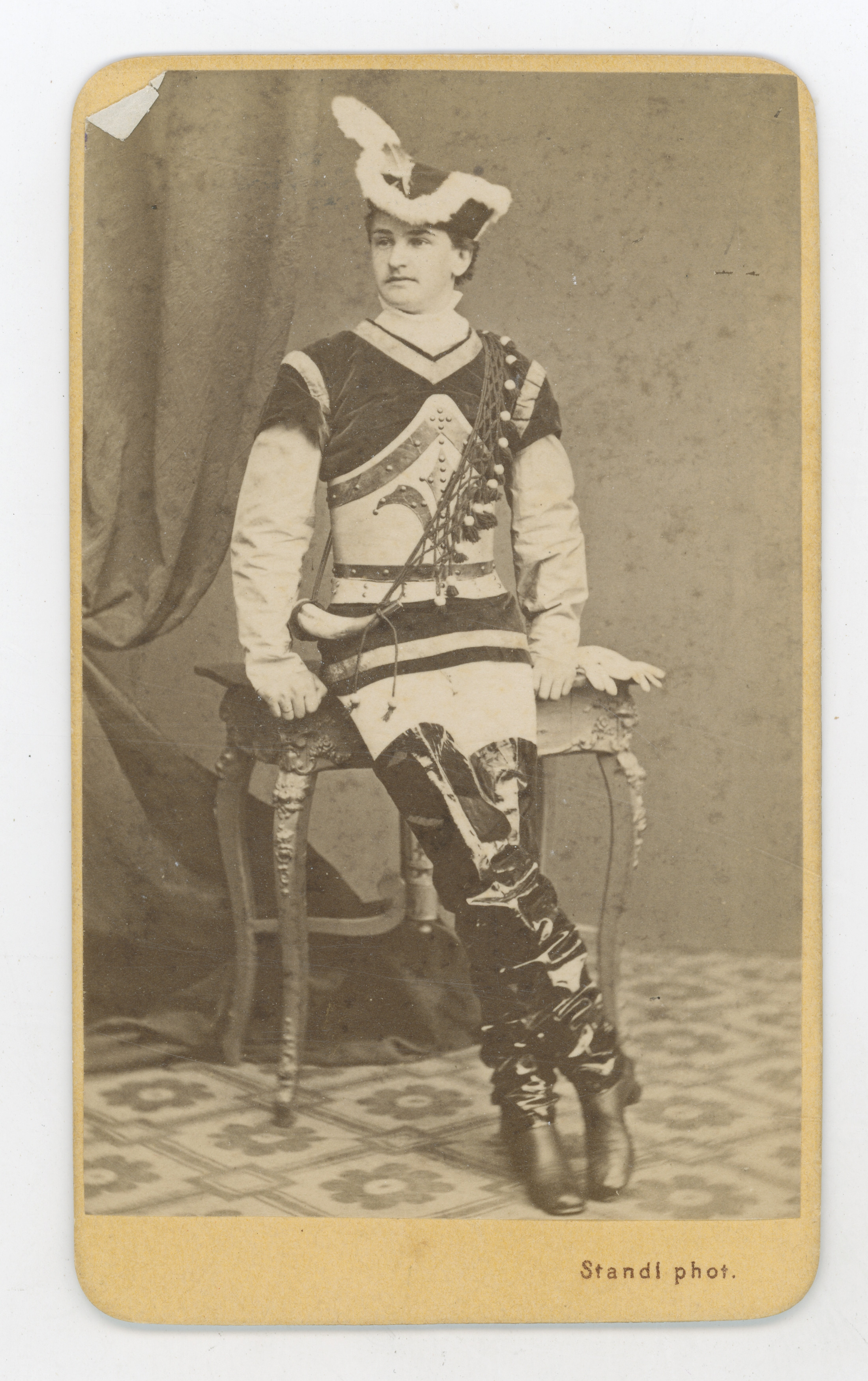 Ivan (27. 10. 1832.––30. 8. 1897.) Standl, Glumac u kazališnom kostimu