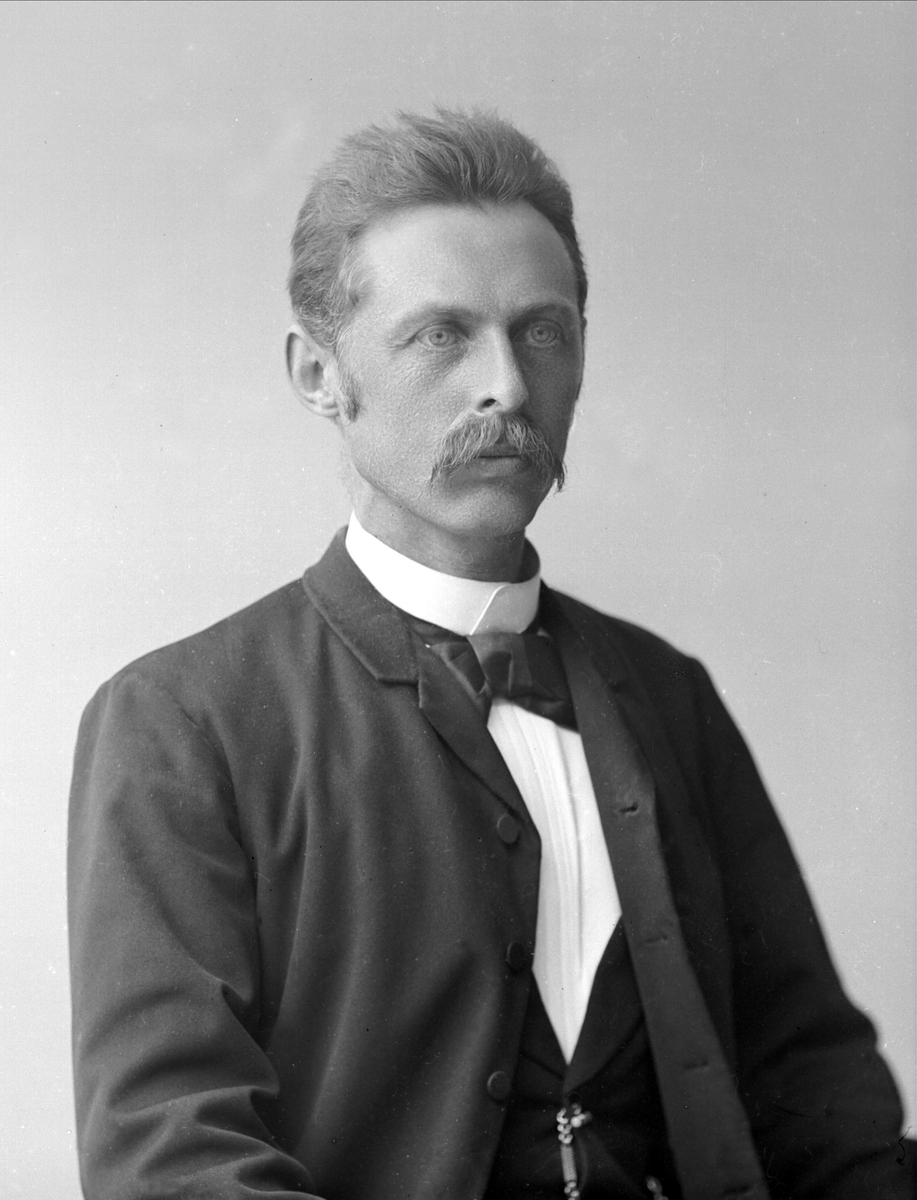 Gustav Borgen, NFB.26926