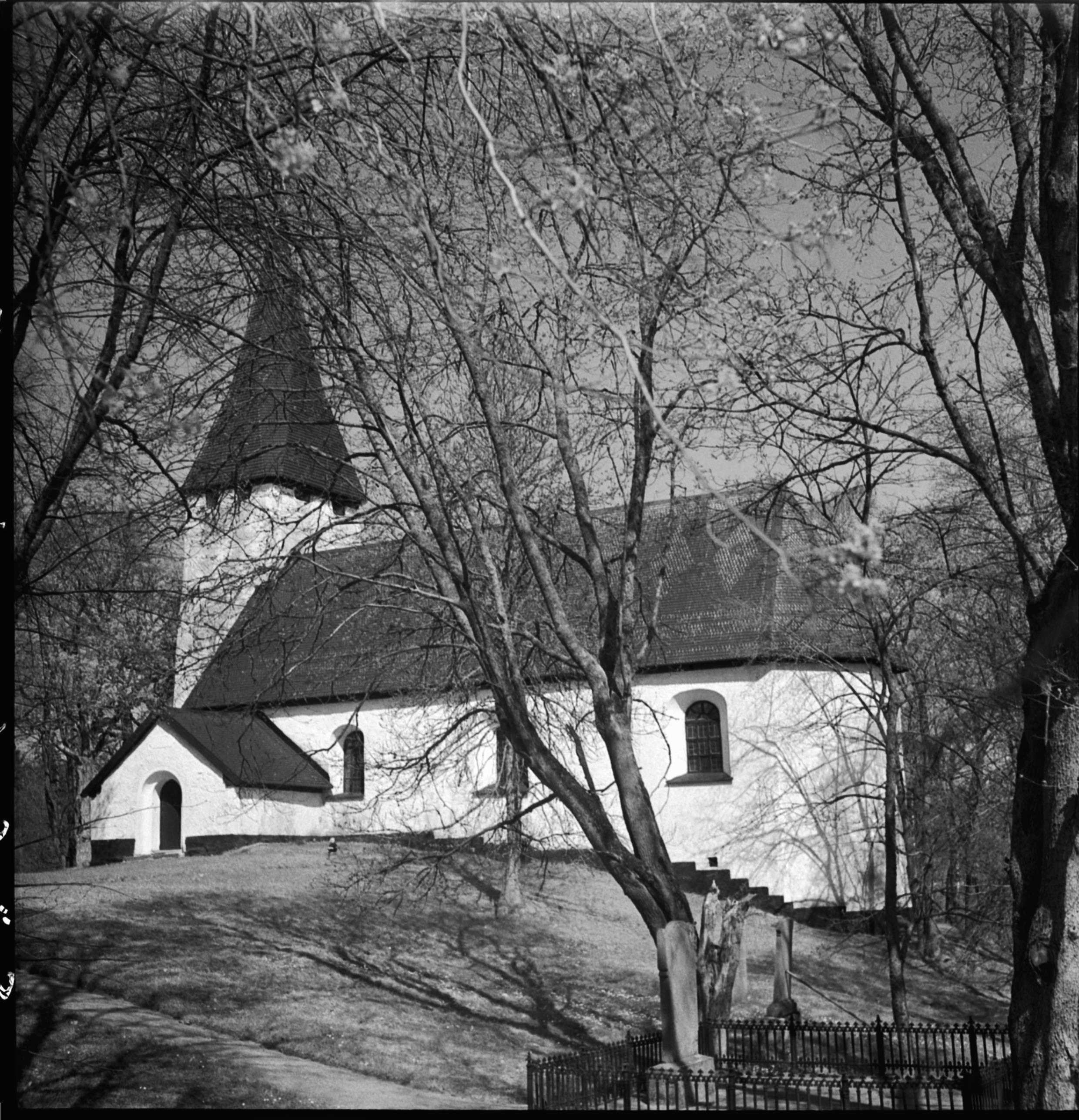 Ivar Schnell, Salems kyrka