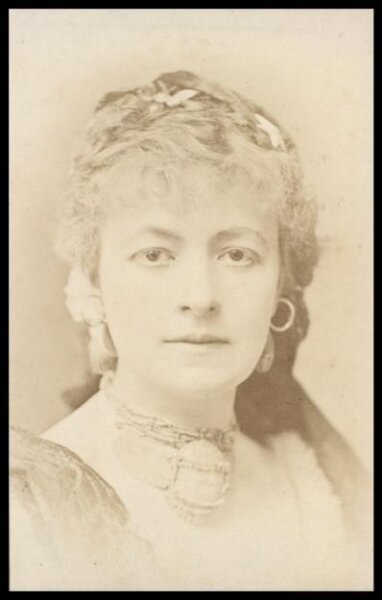 London Stereoscopic and Photographic Company, Guy Little Theatrical Photograph