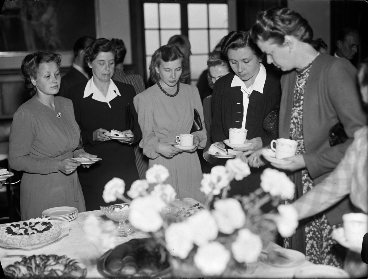 Paul Sandberg, Some of the nation-state officials who paid tribute to the outgoing country deafening on theme reception in the County Hall, Uppsala Castle