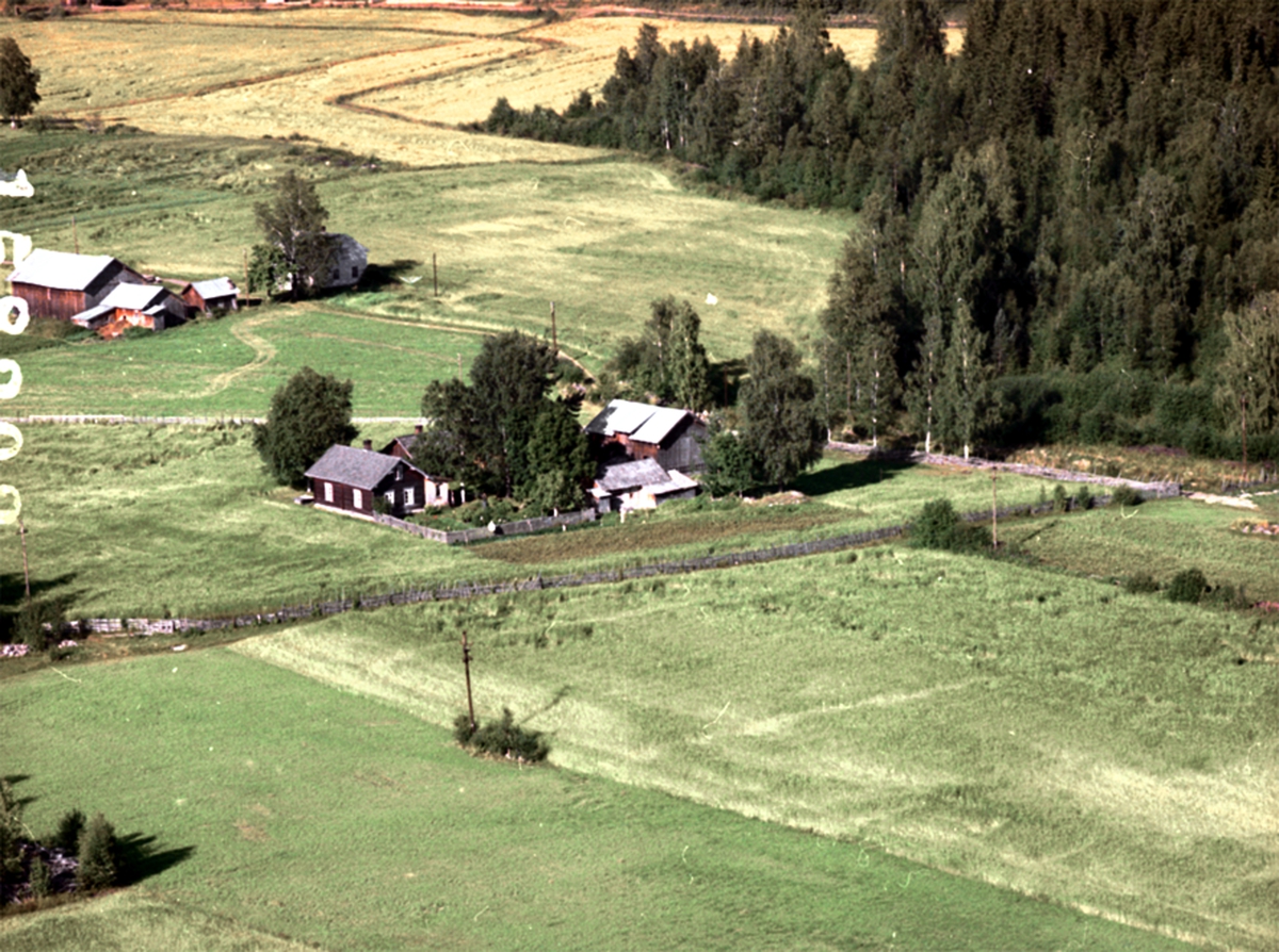 Widerøes Flyveselskap A/S, FLYFOTO OLSTAD, VALLSET