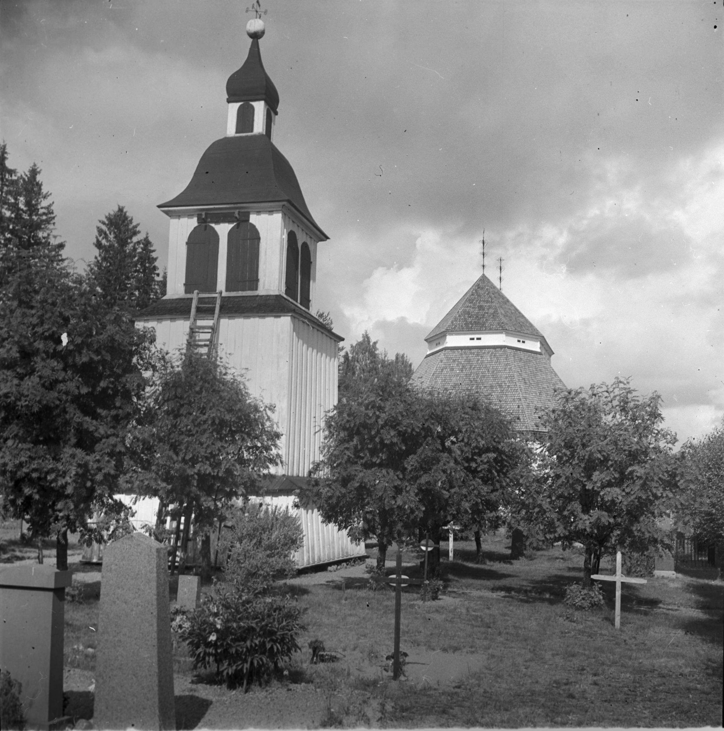 Iwar Anderson, Viksjö kyrka