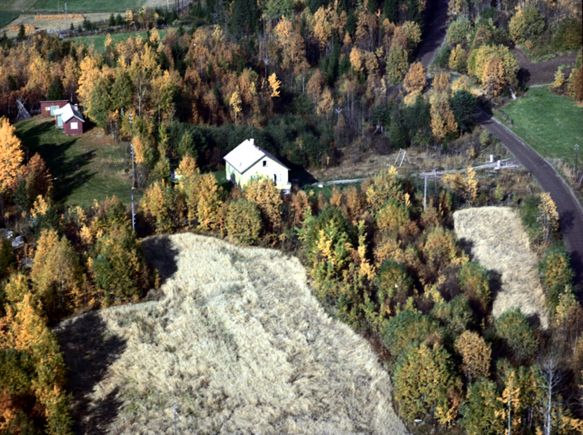 Widerøes Flyveselskap A/S, FLYFOTO SANDMO, ÅSVANG