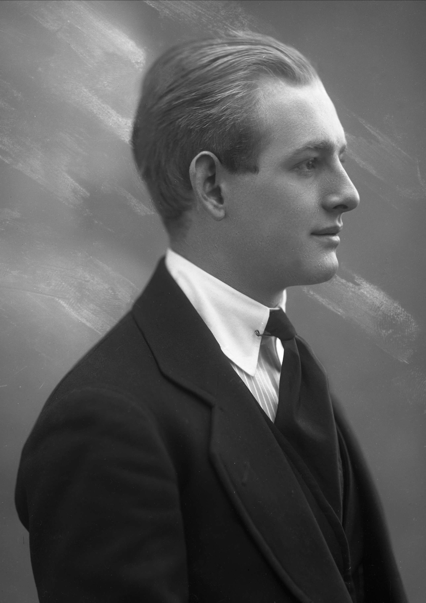 Gustav Borgen, NFB.43974
