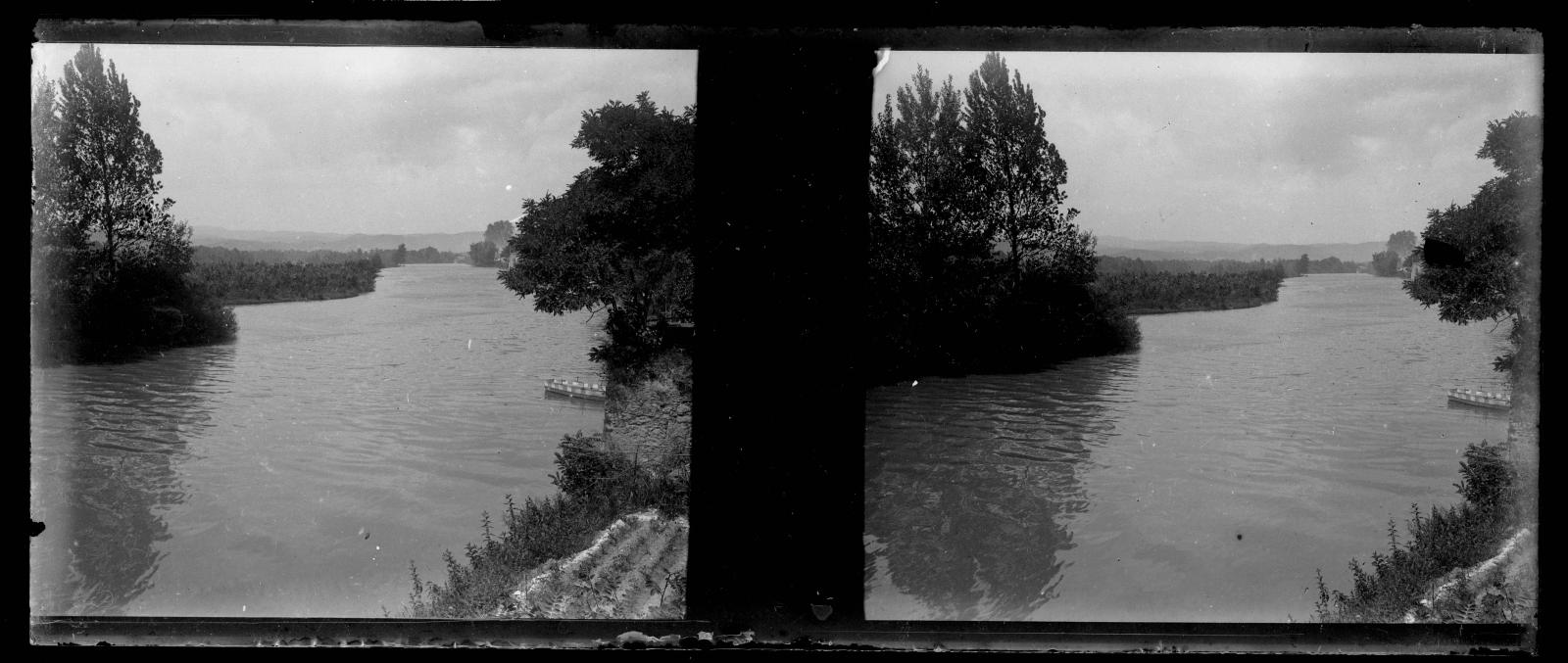 Desconegut, [River]