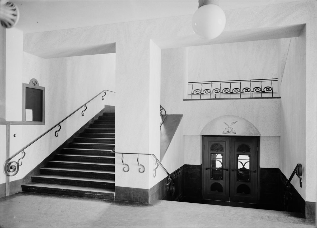 Paul Sandberg, Vaksalaskolan, Fålhagen, Uppsala, trapphus sannolikt 1927
