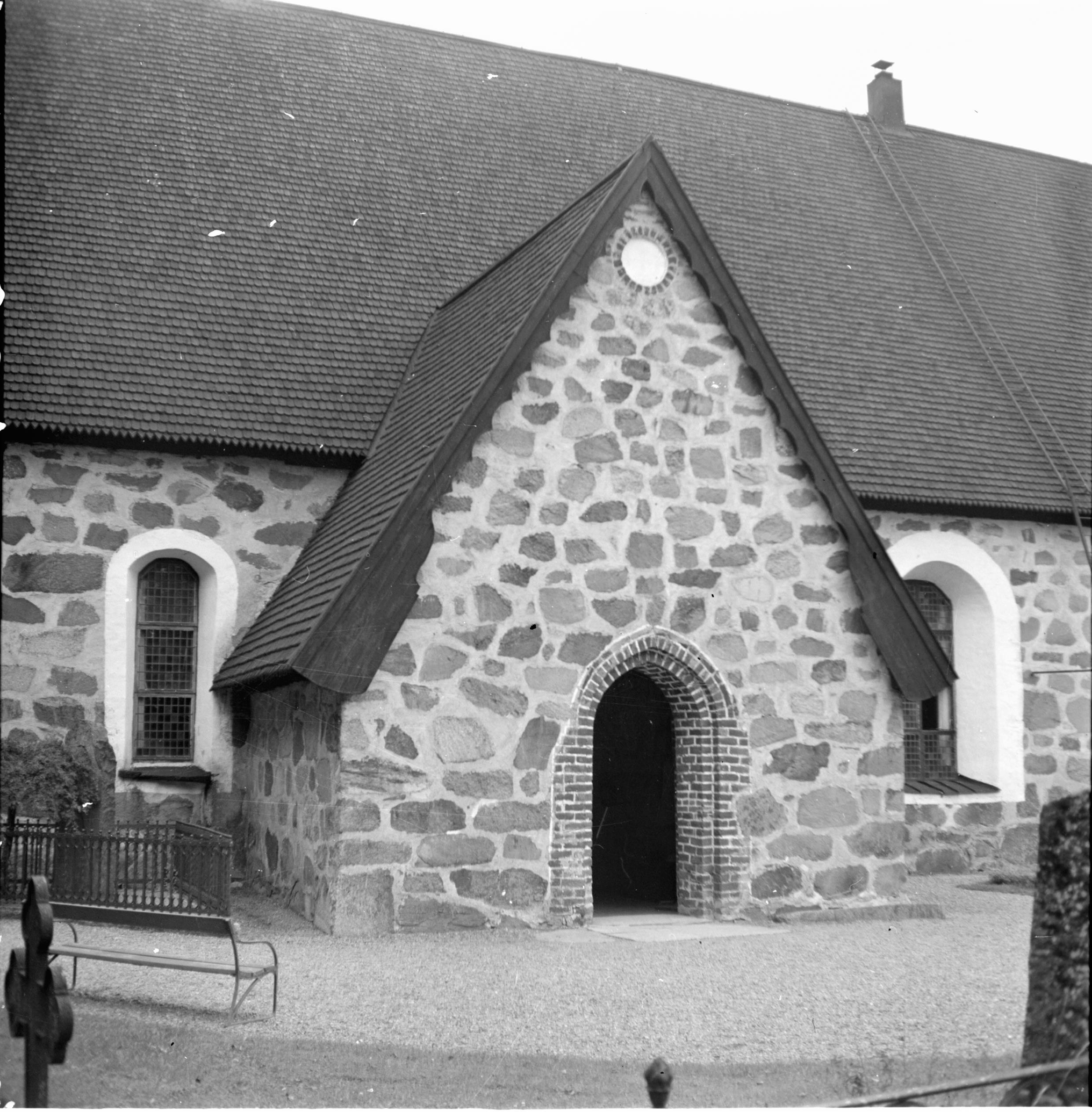 Nils Lagergren, Edebo kyrka