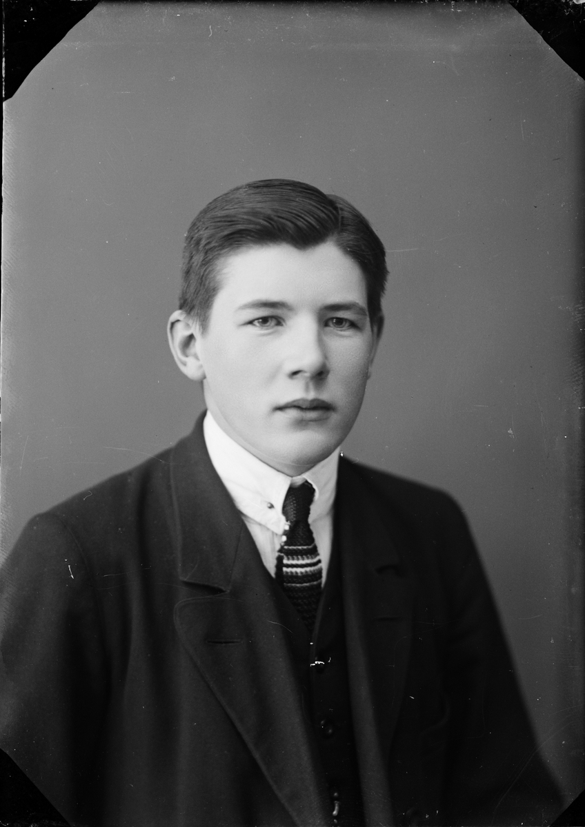 Skötsner-Edhlund, Gunnar Engqvist från Sund, Börstil socken, Uppland 1923