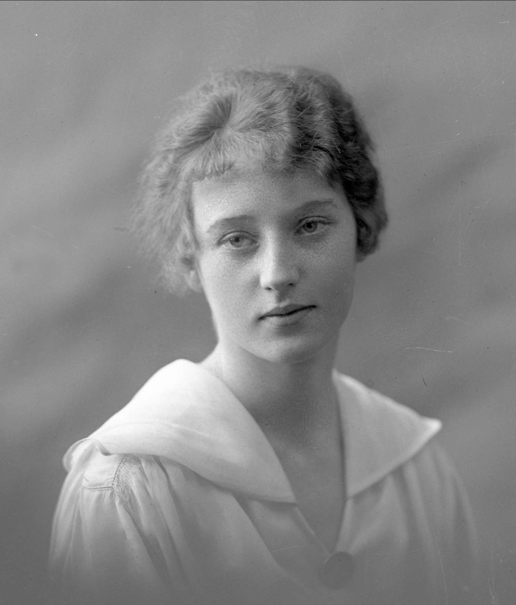 Gustav Borgen, Portrett, frøken Marie Warhus.