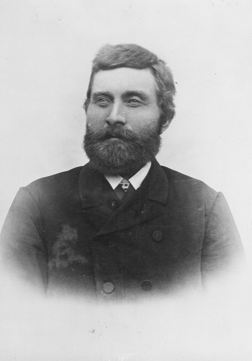 Henrik Augustinsson Stinessen, Portrett av mann - Ole Johan Haugsetvoll (5.2.1859-15.6.1936)
