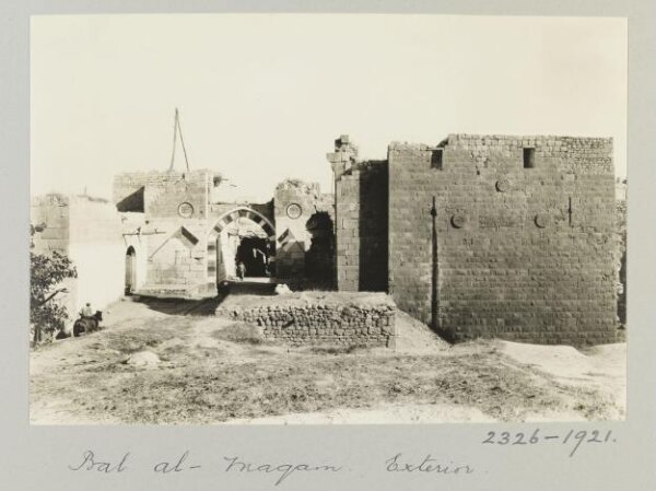 K.A.C. Creswell, Bab al-Maqam, Aleppo