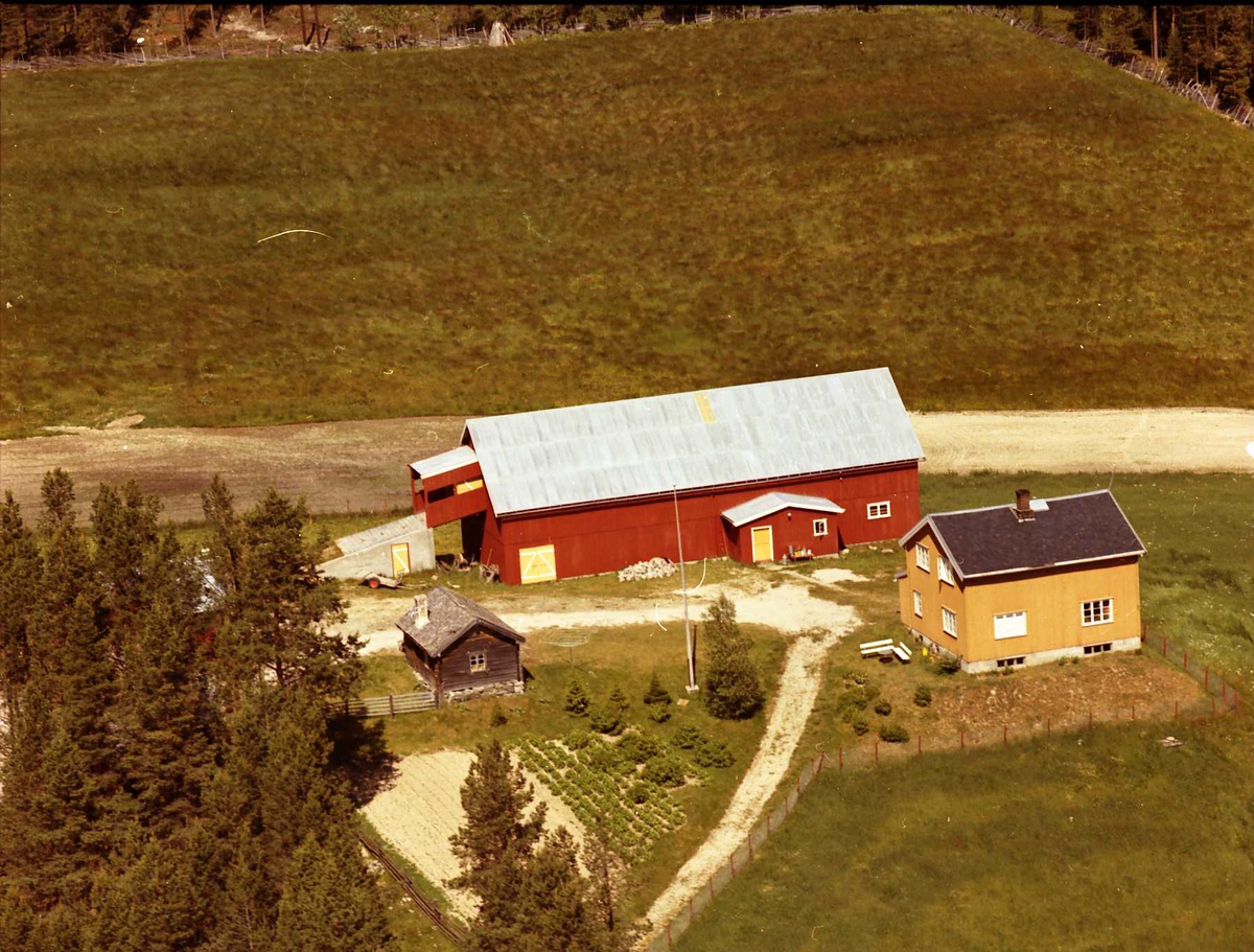 Widerøes Flyveselskap A/S, Gårdsbruk.