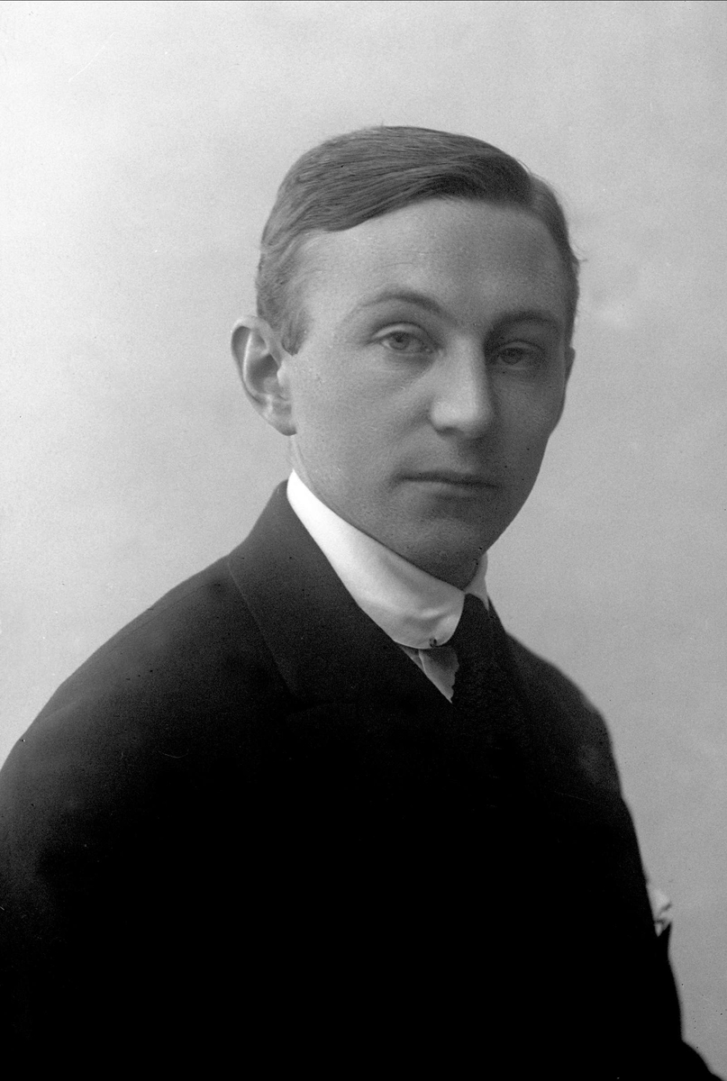 Gustav Borgen, NFB.30434