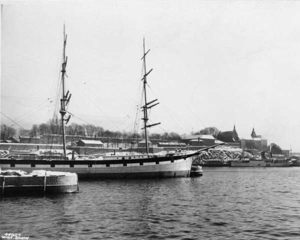 Anders Beer Wilse, Seilbåter-skip