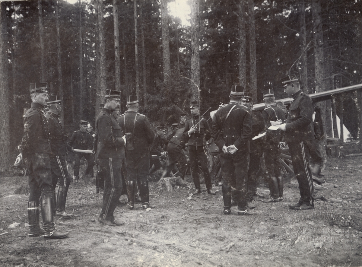 Alfred Sjöberg, Soldiers at the Canon.