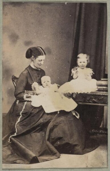 Unknown, Carte-de-visite photographs (32). Four photographs  are dry mounted on each sheet.