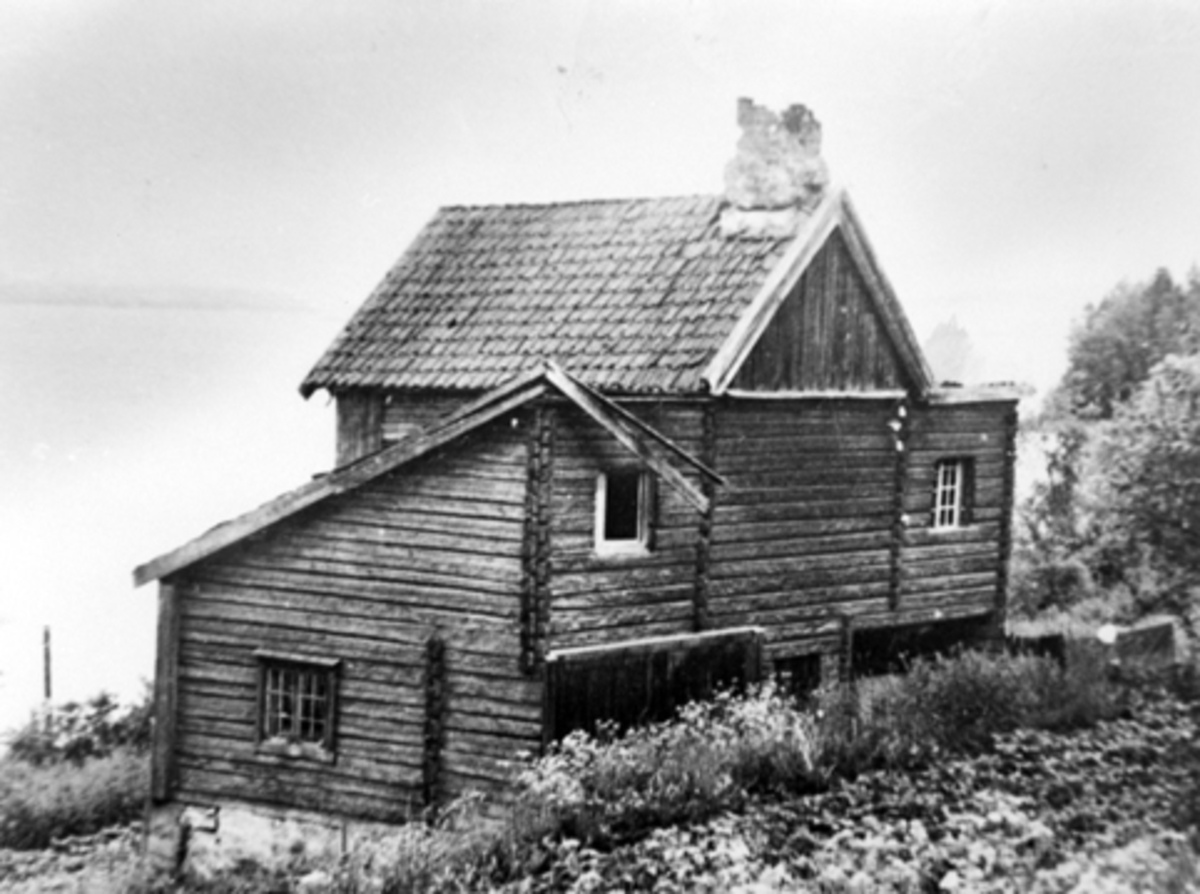 Anno Domkirkeodden, Eksteriør. Husmannsplassen limstua, Grefsheim, Nes, Hedmark. Huset ble revet i 1960.