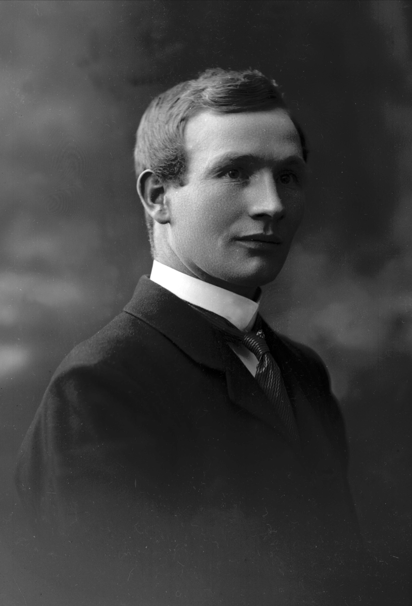 Gustav Borgen, NFB.09956