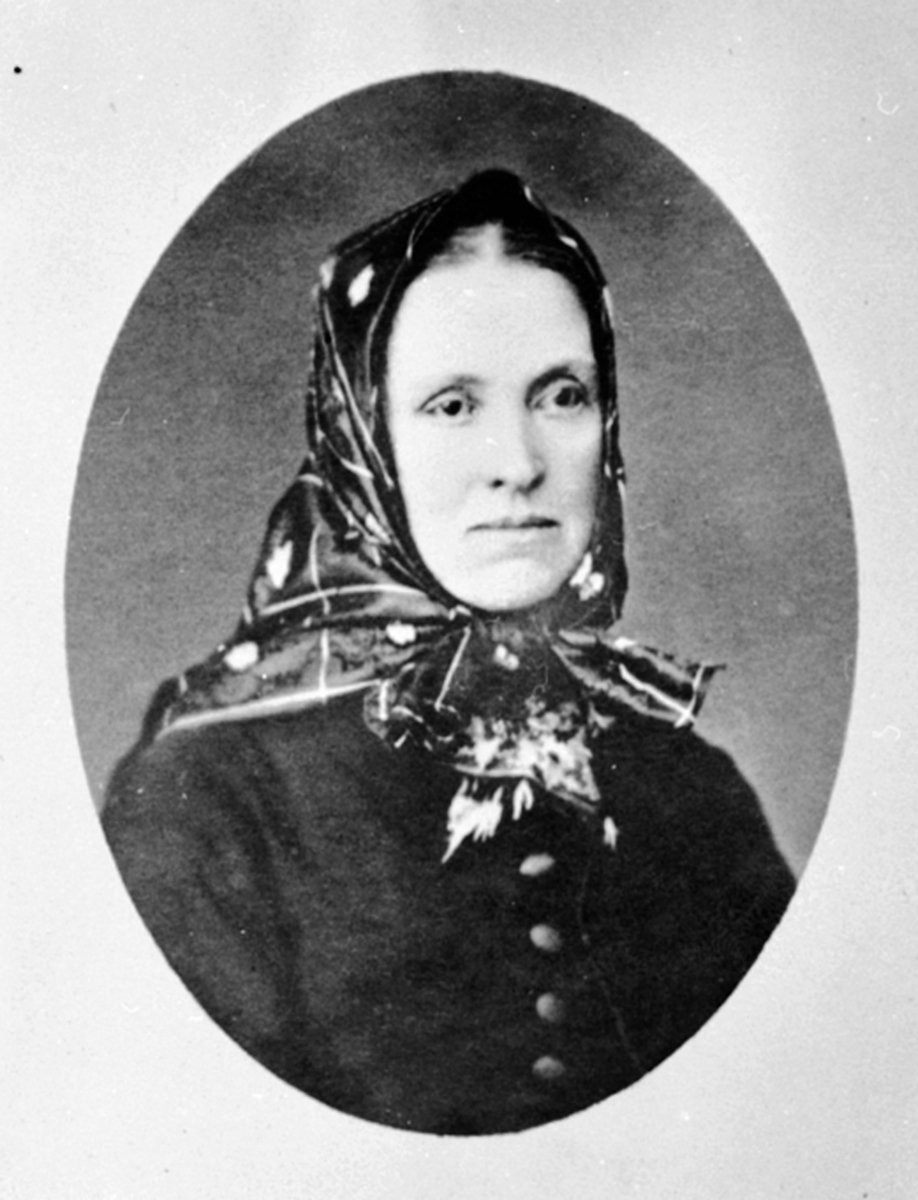 Anno Domkirkeodden, Portrett av Karen Hansdatter (1825 - 1908(, Deglum store, Furnes.