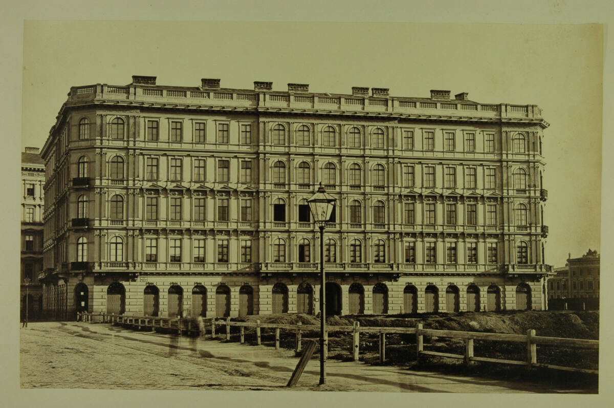 Anonym, Wohngebäude/Wiener Stadterweiterung: Babenbergerstraße 1 und 3