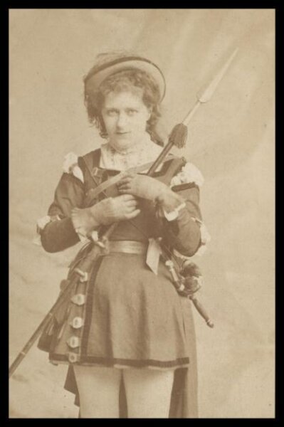 London Stereoscopic and Photographic Company, Guy Little Theatrical Photograph