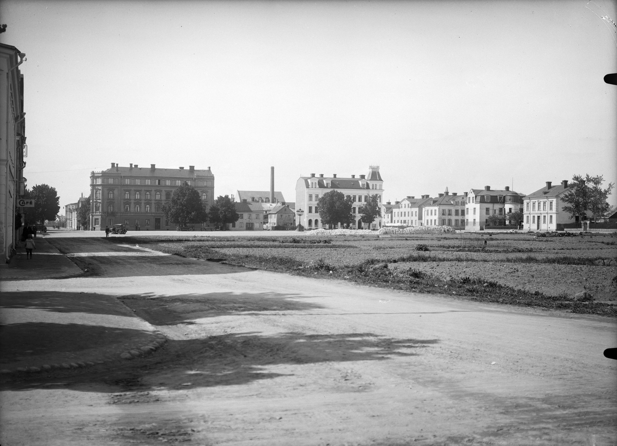 Paul Sandberg, Vaksala torg innan bygget av Vaksalaskolan, Uppsala, sannolikt tidigt 1920-tal