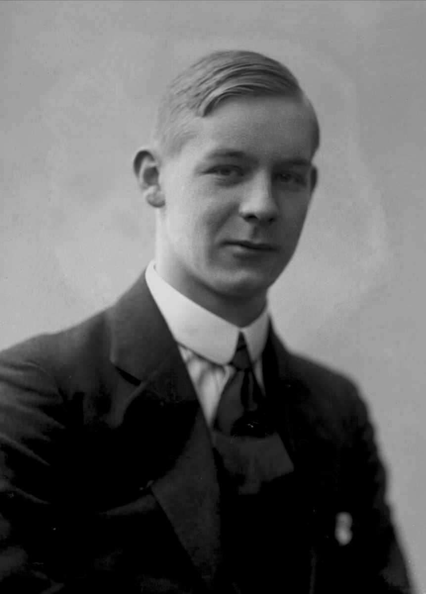 Gustav Borgen, NFB.06470