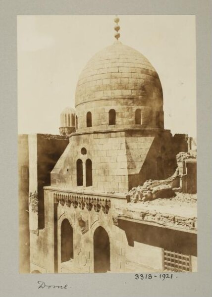 K.A.C. Creswell, Dome of the mausoleum of Ibrahim Khalifa Jindyan, Cairo
