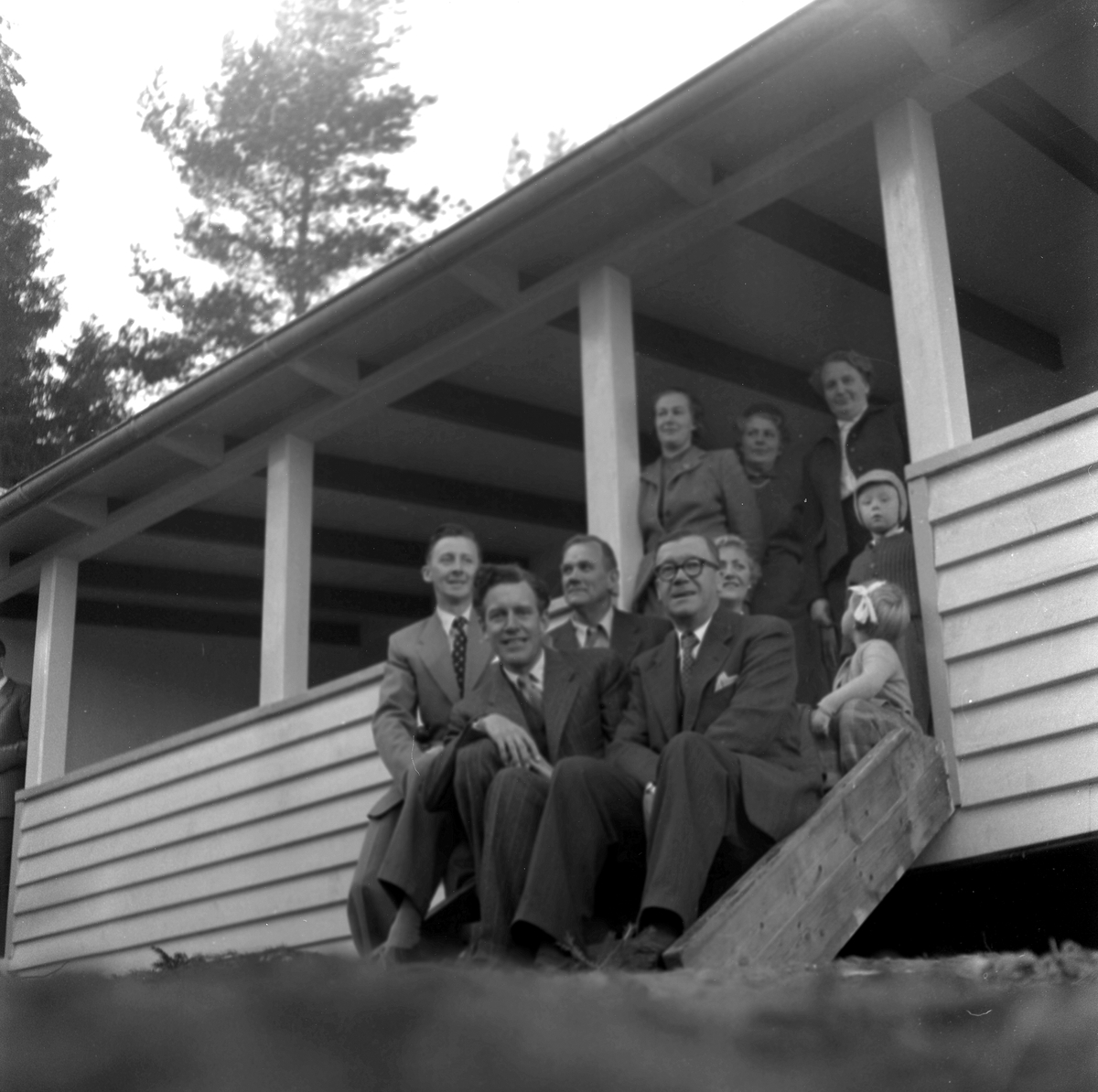 Örebro Kuriren, The police get a summer cottage. October 12, 1955.
