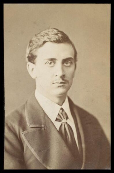 London Stereoscopic and Photographic Company, Guy Little Theatrical Photograph