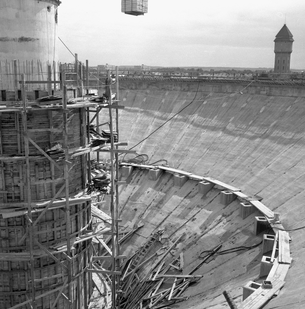 Örebro Kuriren, Reportage from the New Water Tower. July 1956