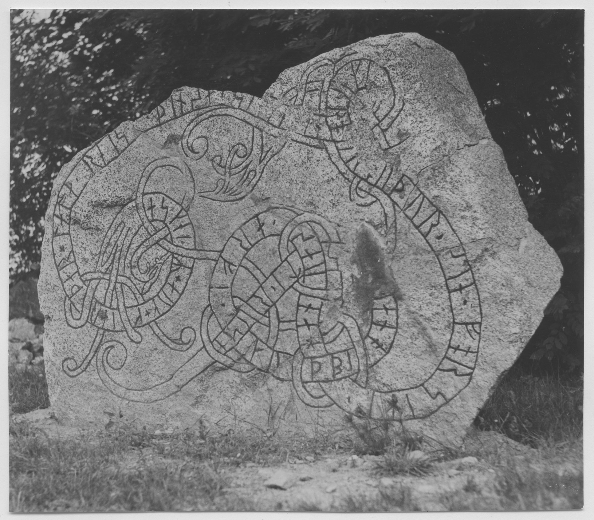 Mårten Sjöbeck, Säva, runsten