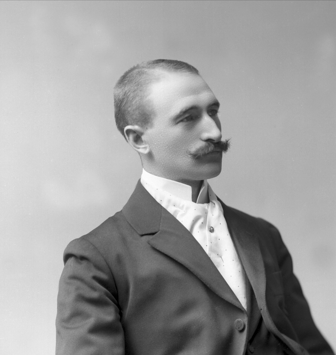 Gustav Borgen, NFB.34744