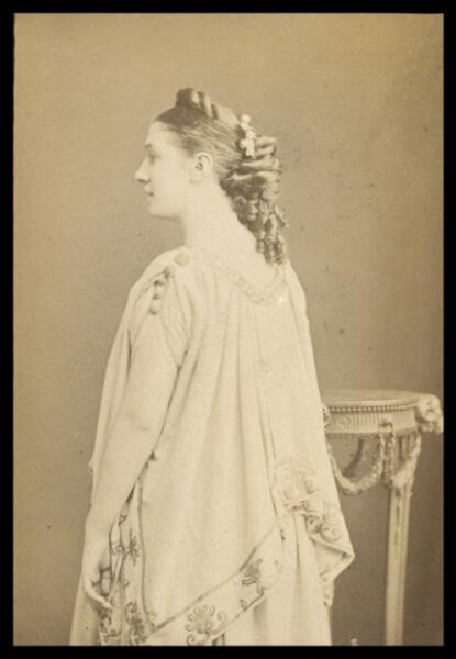 London Stereoscopic and Photographic Company, Guy Little Theatrical Photograph