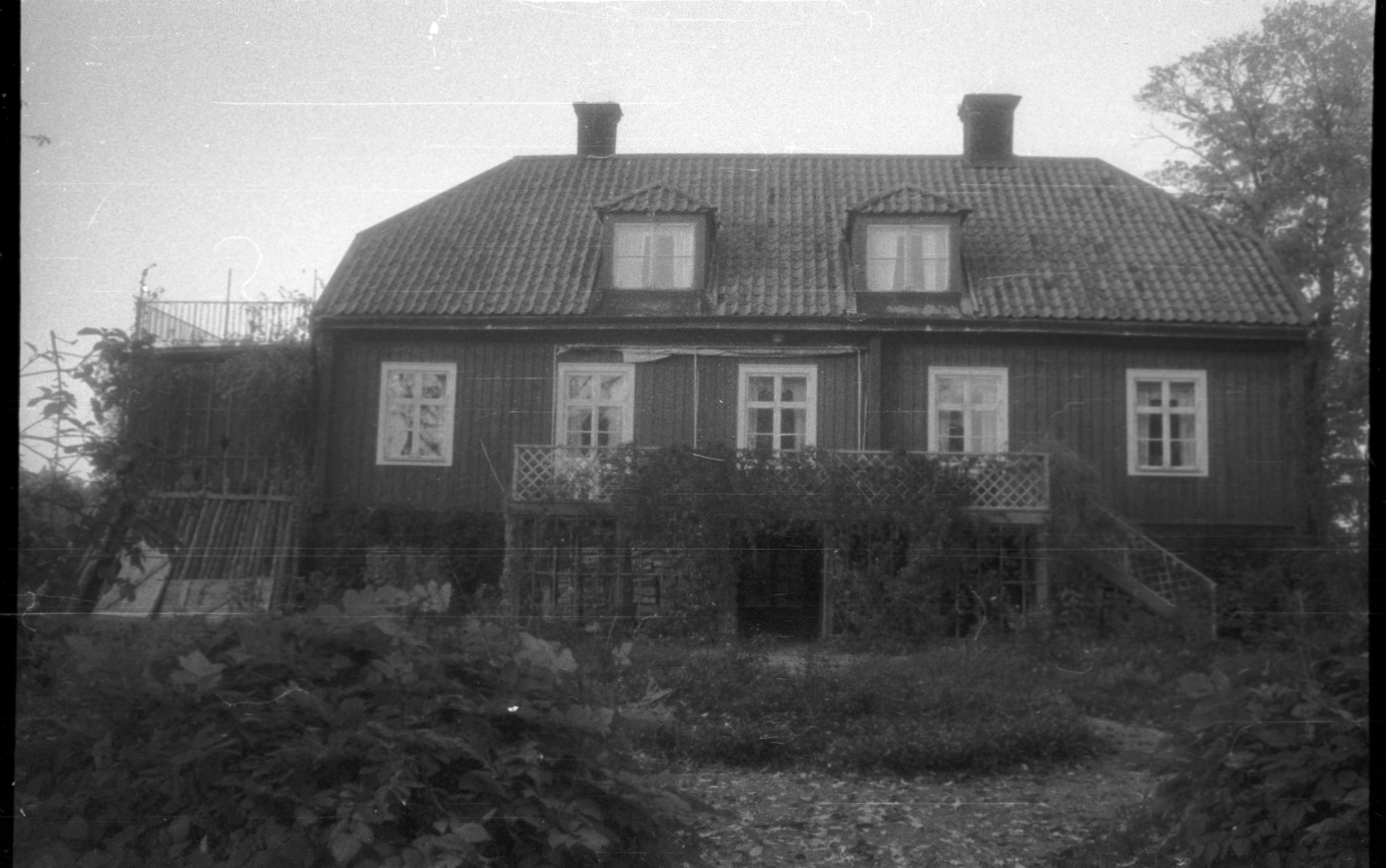 Berit Wallenberg, Lovö prästgård