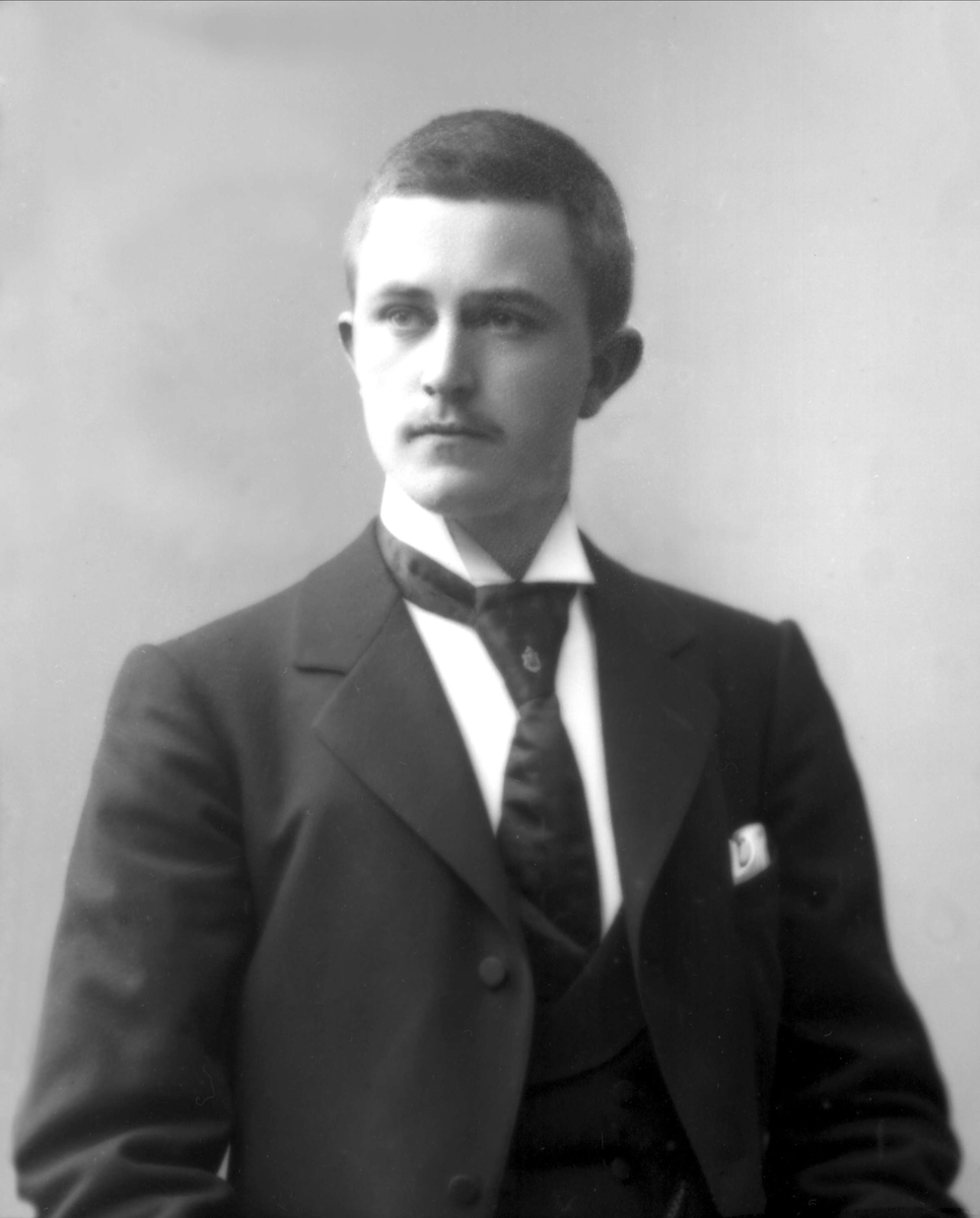 Gustav Borgen, NFB.34391