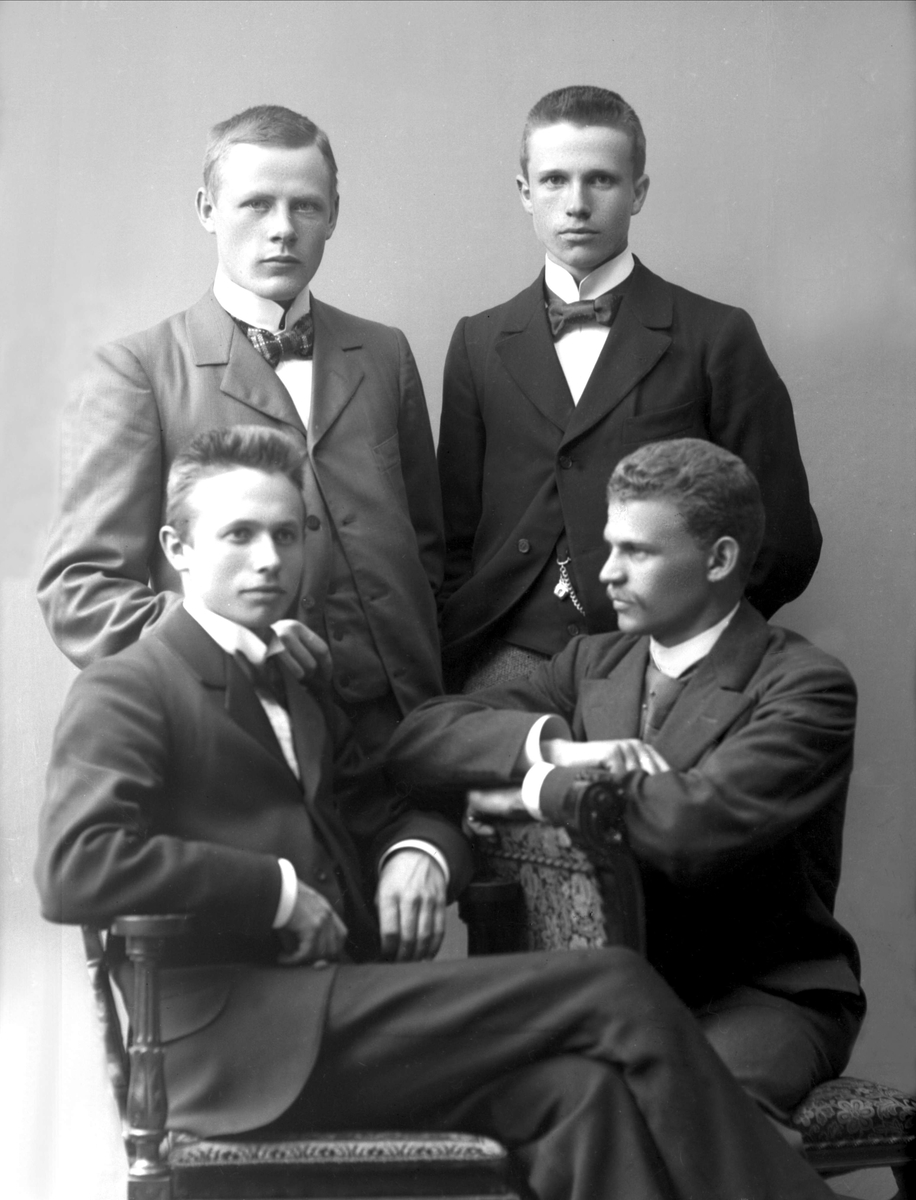 Gustav Borgen, NFB.30330