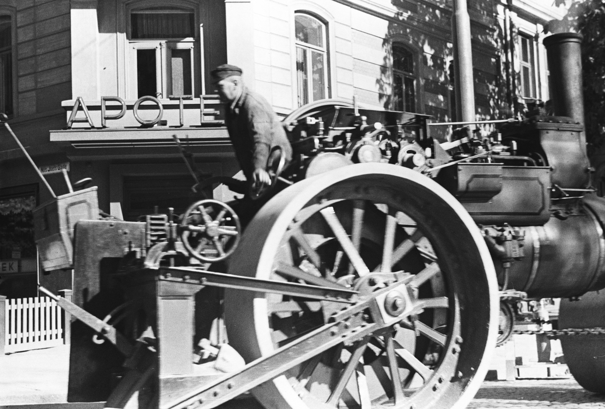 Anders Beer Wilse, Prot: Asphaltmaskin, Oslo