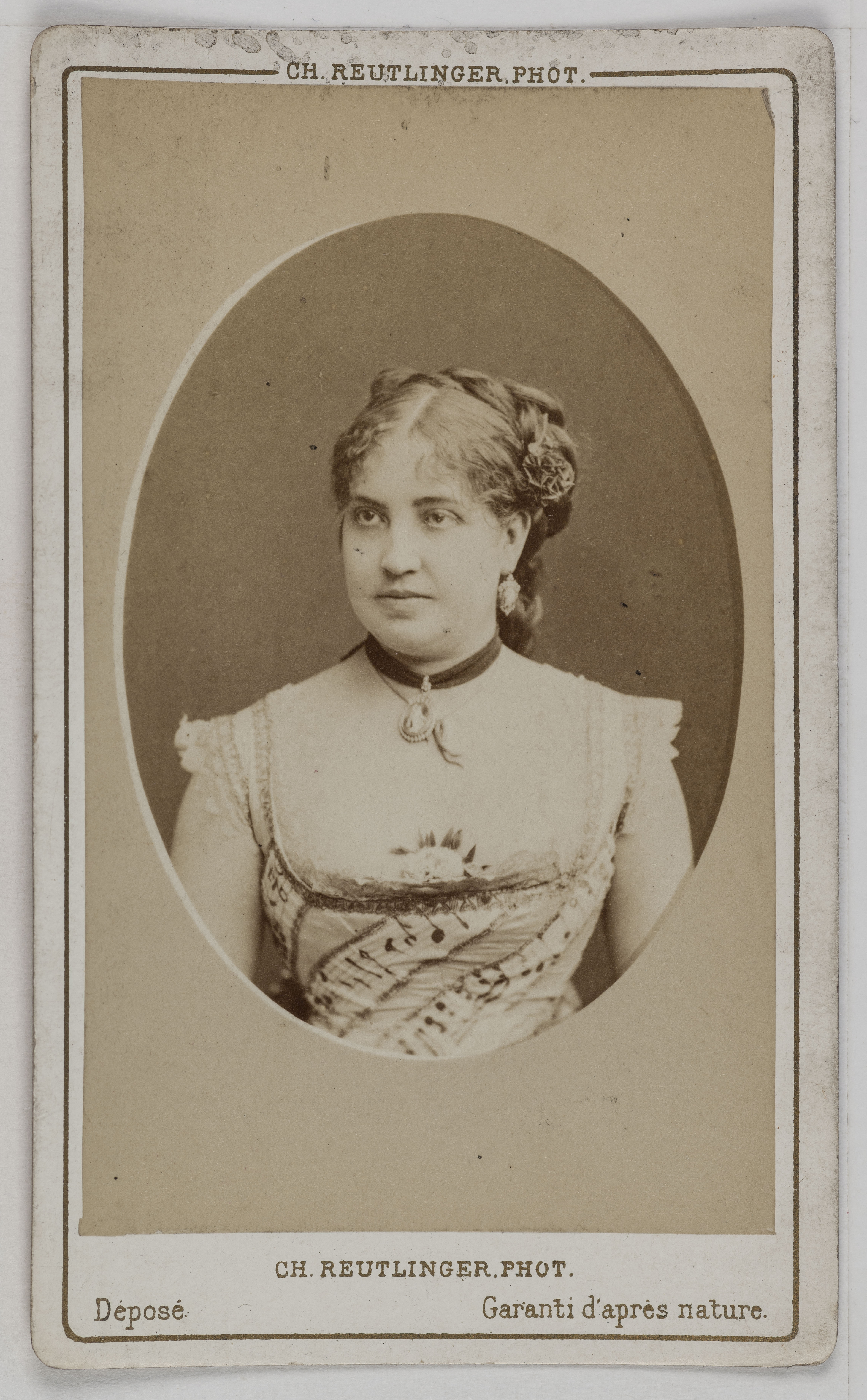 Charles Reutlinger, Portrait de Wilson, actrice au Théâtre de l'Athénée en 1876.