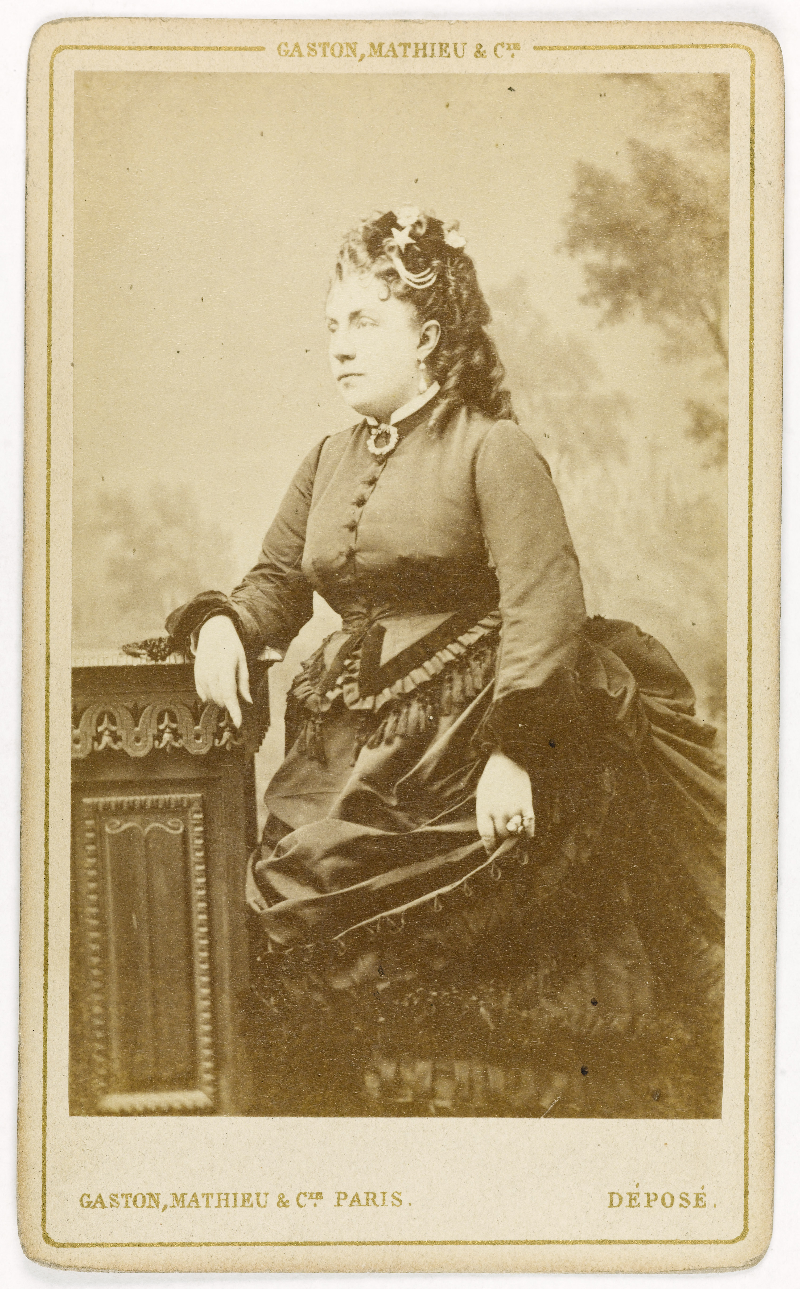 Mathieu & Cie Gaston, Portrait de Thérésa, (Emma Thérèse dite Valadon, épouse de Mr Guilloreau, 1837-1913), chanteuse comique.