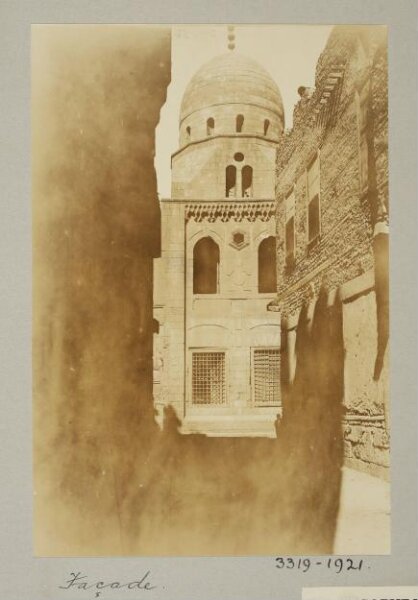 K.A.C. Creswell, Faàade and dome of the mausoleum of Ibrahim Khalifa Jindyan, Cairo