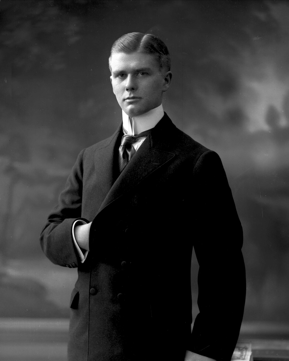 Gustav Borgen, NFB.01175