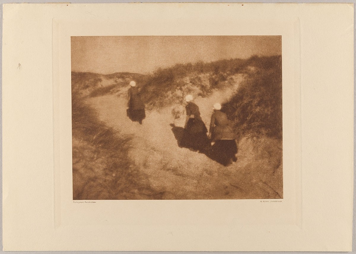 Heinrich Kühn, Frauen in den Dünen