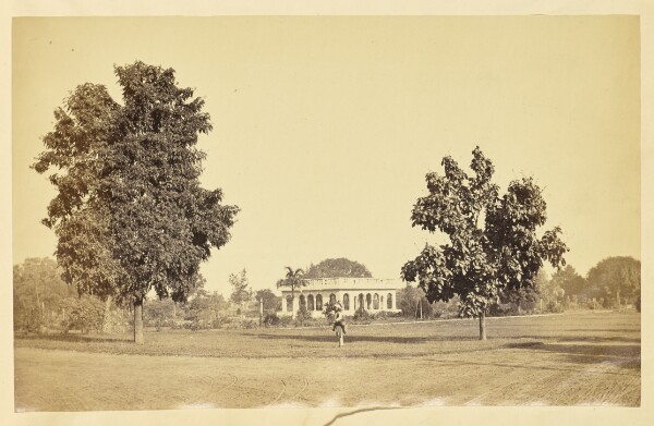 Unknown, [The Baradari in Wingfield Park, with a Water Carrier, Lucknow]