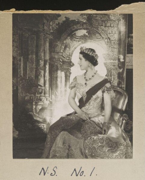 Beaton, Cecil (Sir), Photograph