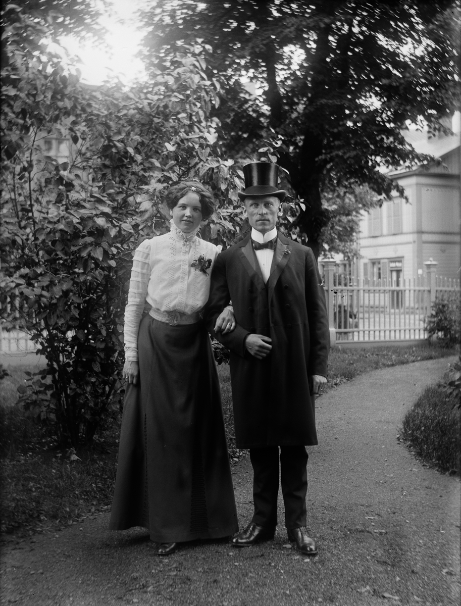 Josef Ärnström, Kvinna och man